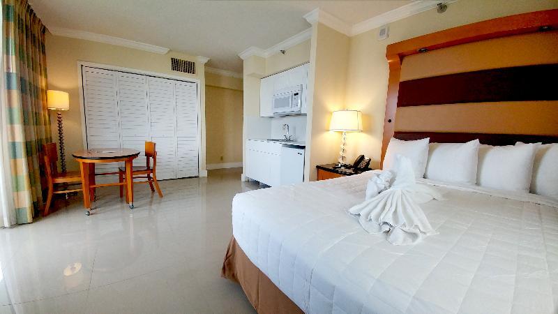 The Casablanca On The Ocean West Tower Hotel Miami Beach Exterior photo